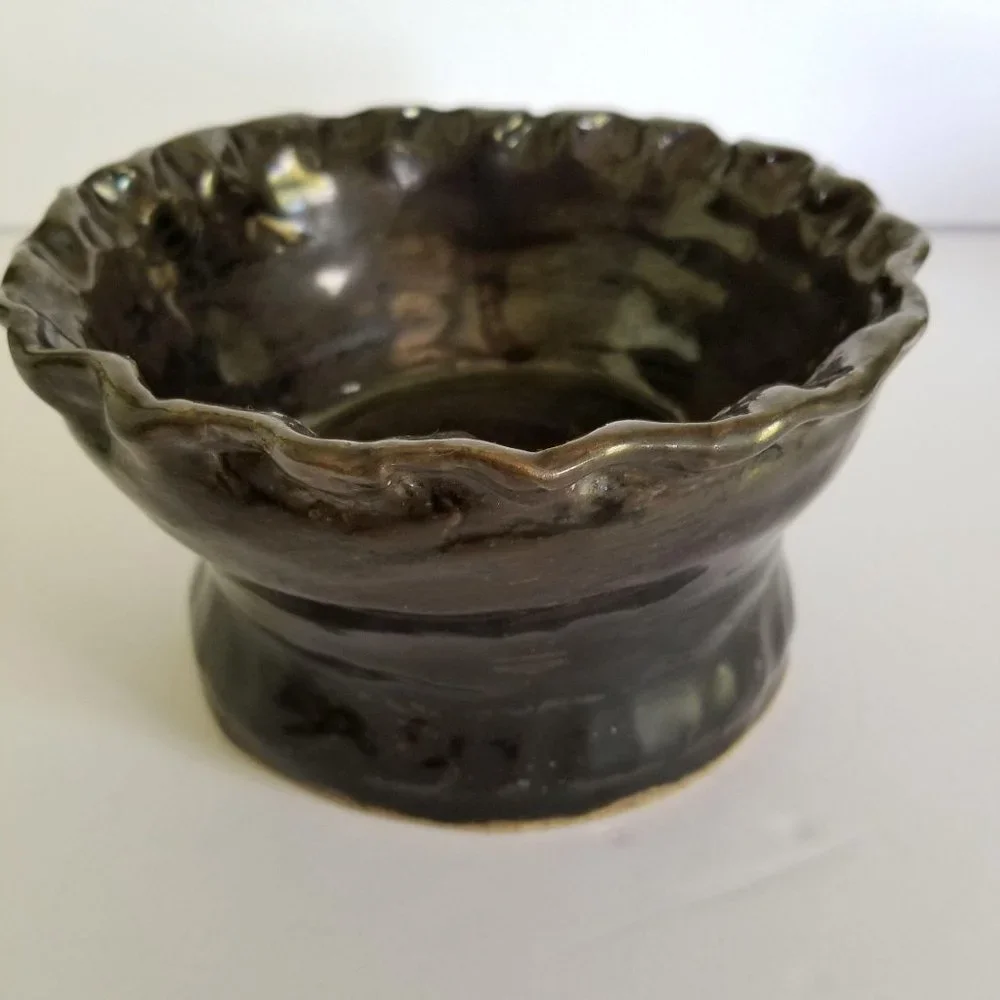 HANDMADE BLACK CLAY JEWELRY BOWL《393》fluted edge‎ black